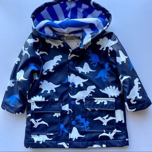 Hatley color changing raincoat boys size: 2